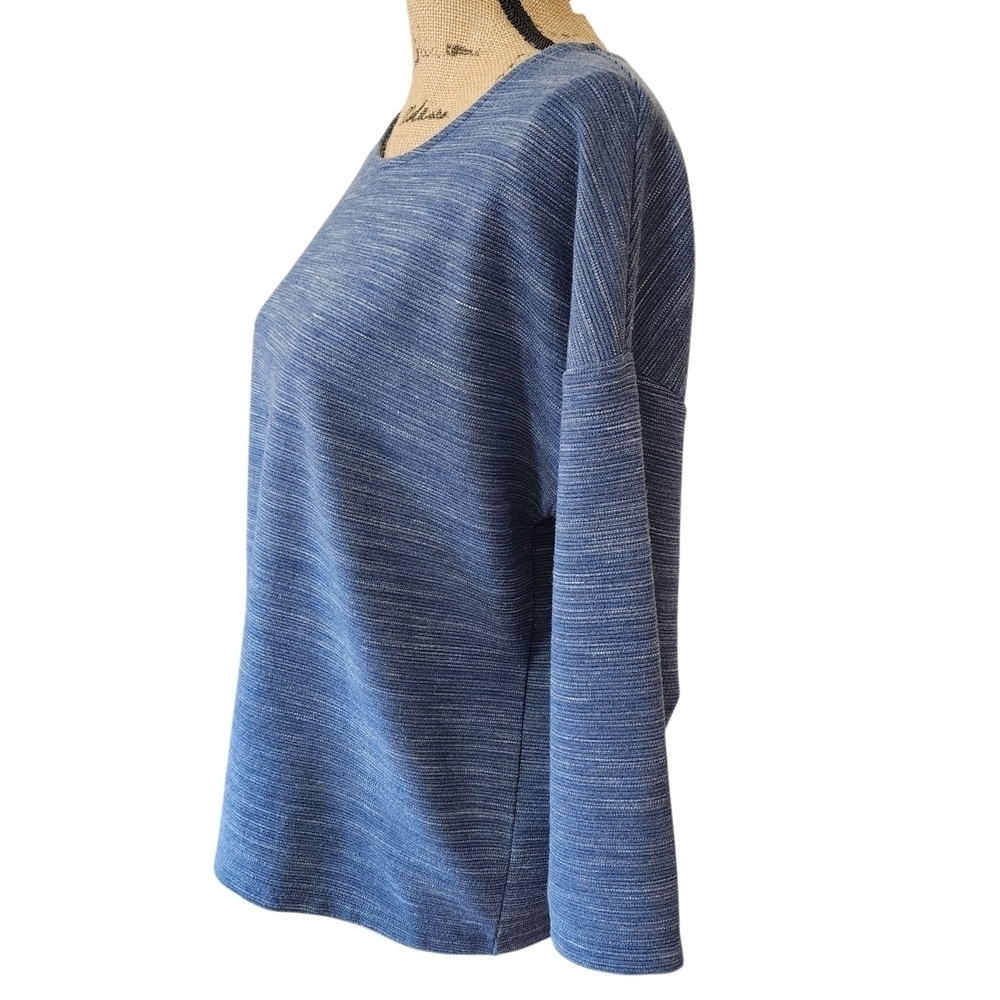 Chico’s Blue 3/4 Sleeve Stretch Top Size 1 (M 8/10) - Picture 3 of 8